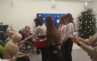 Świąteczna wizyta w Domu Pomocy Społecznej Prometeusz 7