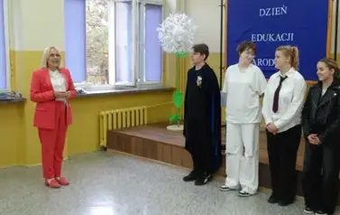 Dzień Edukacji Narodowej - nagrody i występ młodzieży 14.10.2025 r. 30