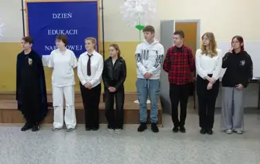 Dzień Edukacji Narodowej - nagrody i występ młodzieży 14.10.2025 r. 31