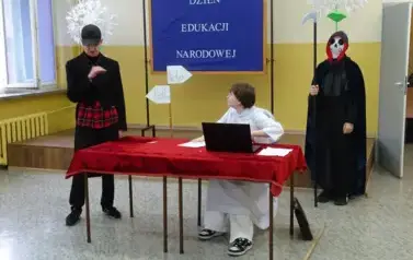Dzień Edukacji Narodowej - nagrody i występ młodzieży 14.10.2025 r. 47