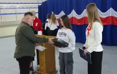 Apel z okazji Narodowego Święta Odzyskania Niepodległości 07.11.2025 r. 10