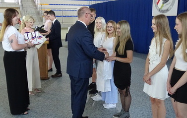 Zakończenie roku szkolnego 2025/2026 26.06.2026 r. 35