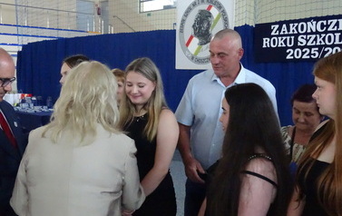Zakończenie roku szkolnego 2025/2026 26.06.2026 r. 76