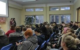 Spotkanie rodzic&oacute;w z psychologami 1